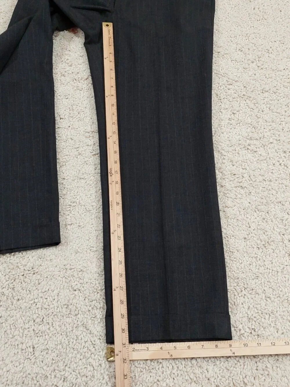 Brooks Brothers Grey Pinstriped Wool, 2 Piece Suit, Blazer 44L, Pants 38x30.5